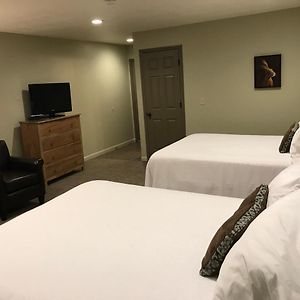 Classic 2 Queen Beds Patio or Balcony